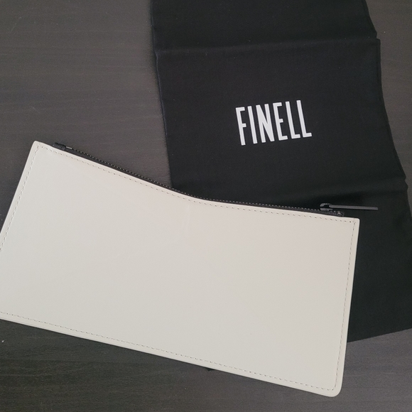 Finell VEN zippered pouch white - Picture 3 of 5